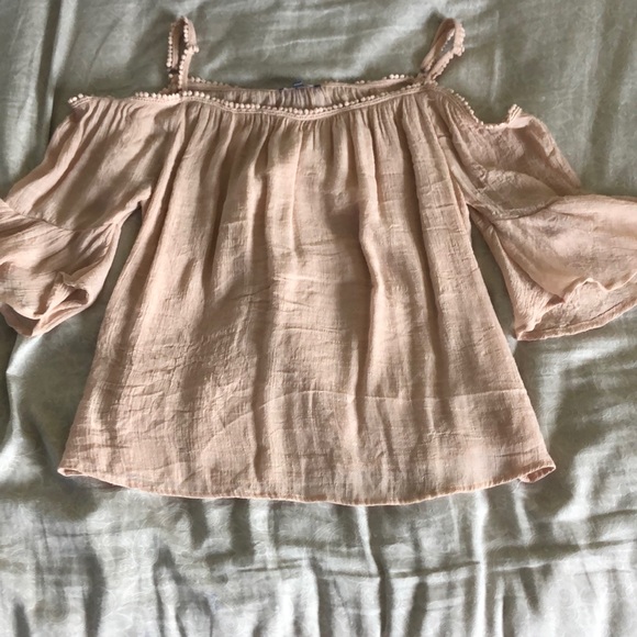 off shoulder top - Picture 1 of 1